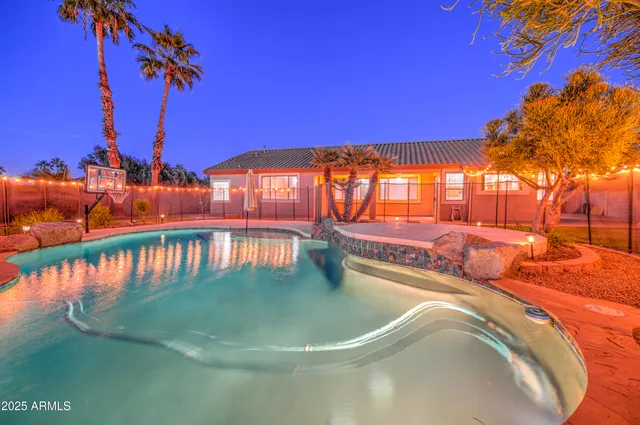 $764,900 | 710 South Roanoke Street, Gilbert, AZ 85296