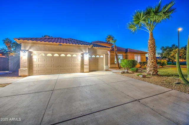 $764,900 | 710 South Roanoke Street, Gilbert, AZ 85296