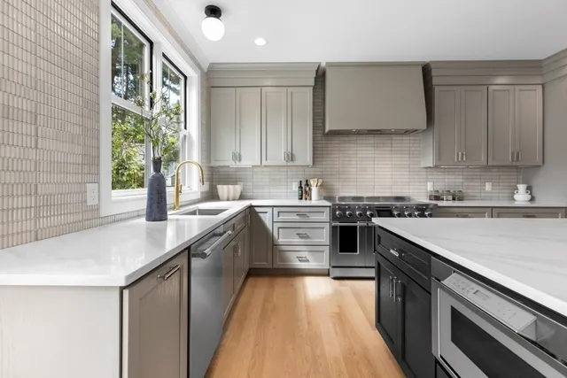 $2,695,000 | 107 Valley Road, Needham, MA 02492