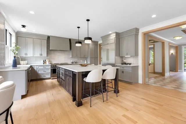 $2,695,000 | 107 Valley Road, Needham, MA 02492