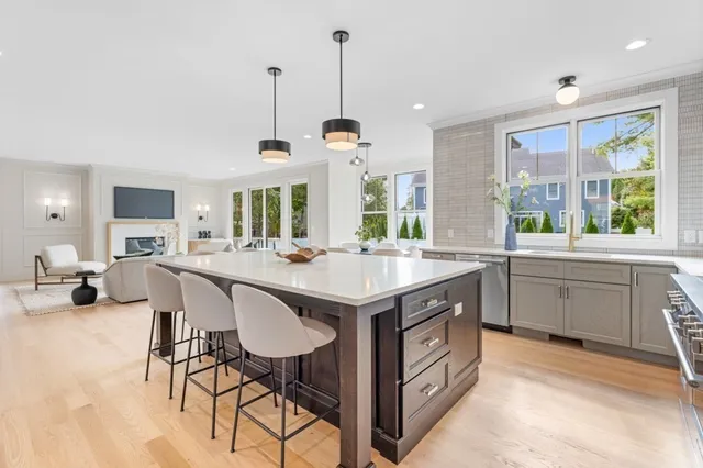 $2,695,000 | 107 Valley Road, Needham, MA 02492