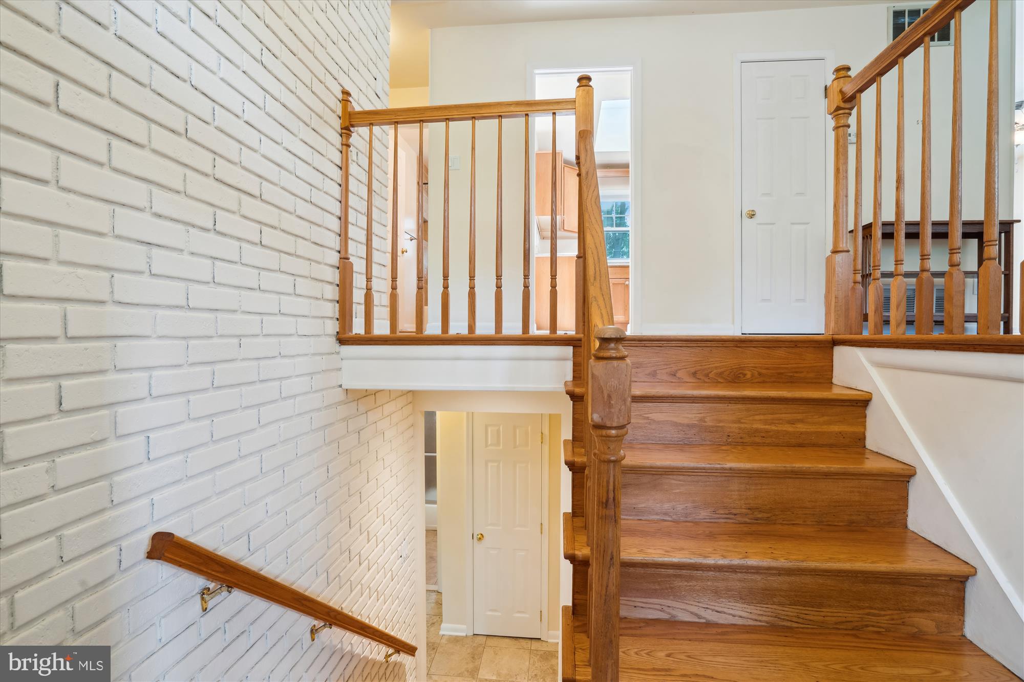 603 Burley Road Annapolis, MD 21409 - Photo 5 of 37 Split Foyer Entry