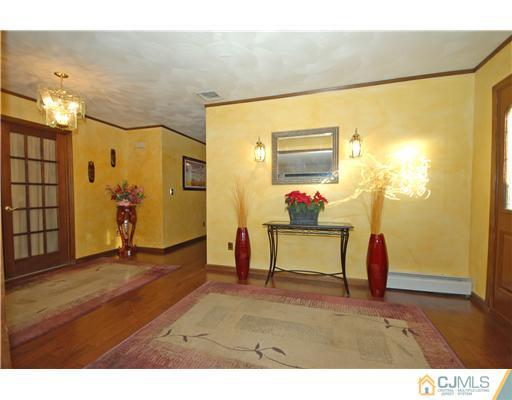 196 Friendship Road Cranbury, NJ 08512 - Photo 2 of 25 a view of a bathroom
