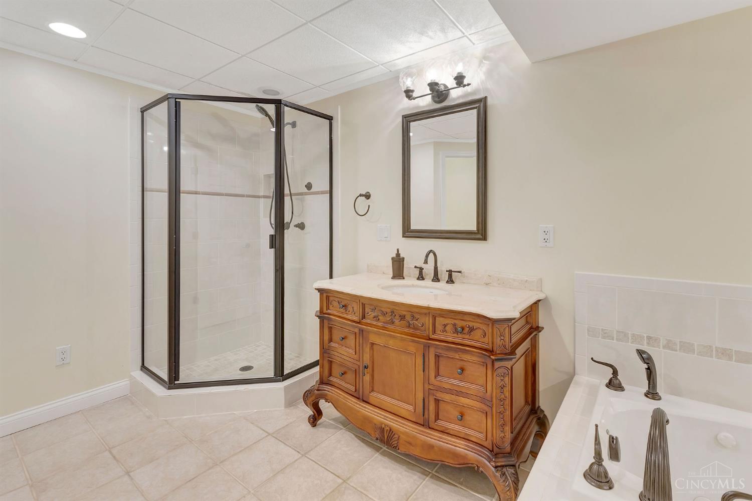 5780 Oakridge Road Hamilton, OH 45011 - Photo 32 of 69