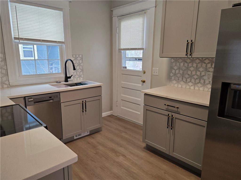 110 Arch Street Rochester, NY 14609 - Photo 13 of 47