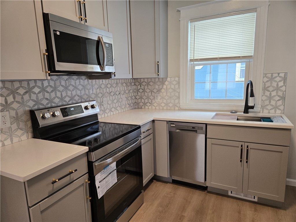 110 Arch Street Rochester, NY 14609 - Photo 14 of 47