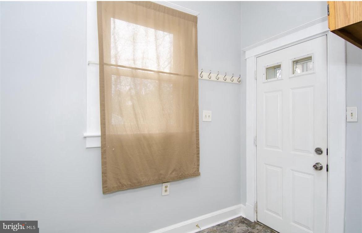 406 Walcott Road Baltimore, MD 21206 - Photo 22 of 47 Mud Room