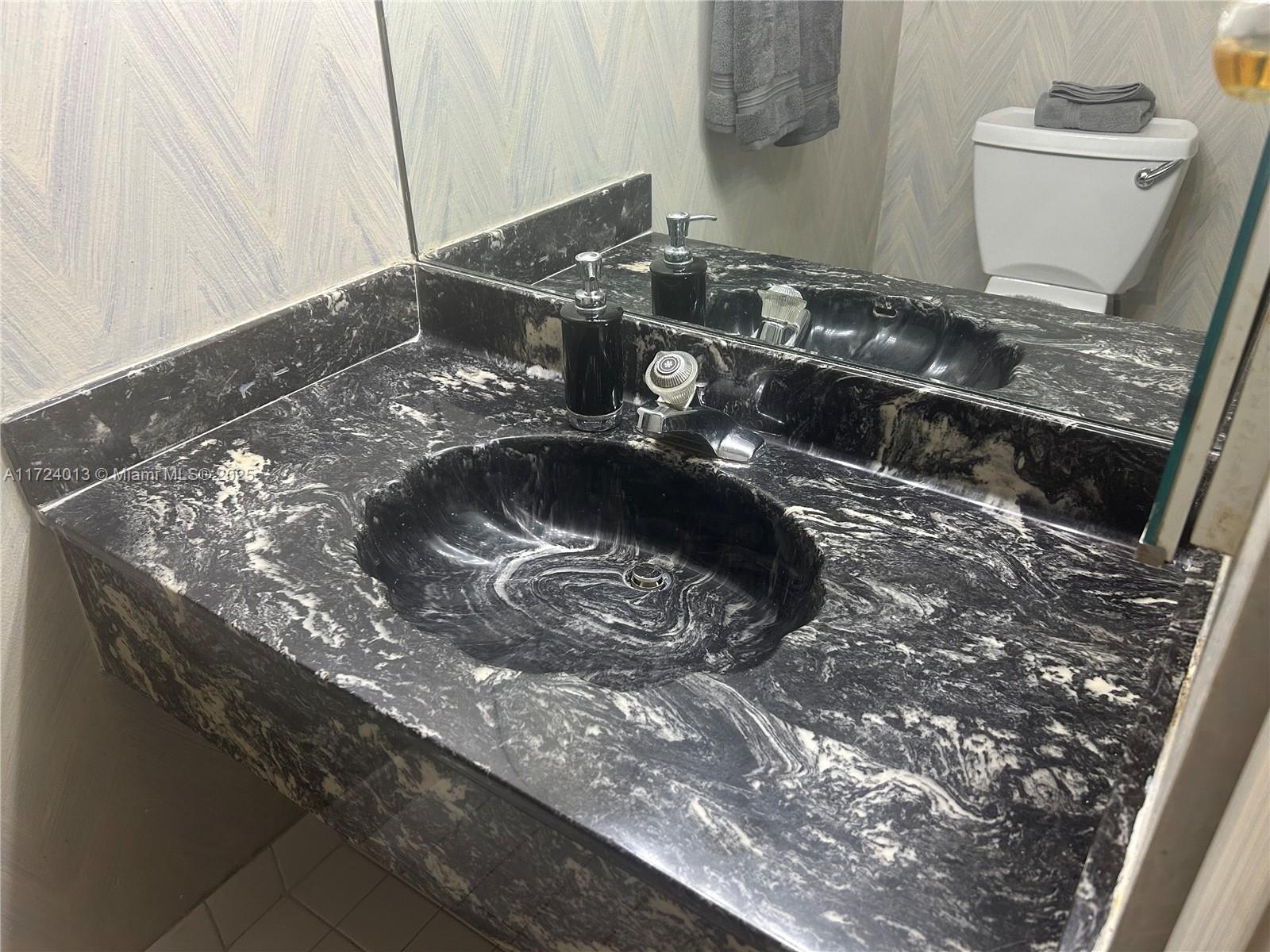 2802 North 46th Avenue, Unit B319 Hollywood, FL 33021 - Photo 17 of 40