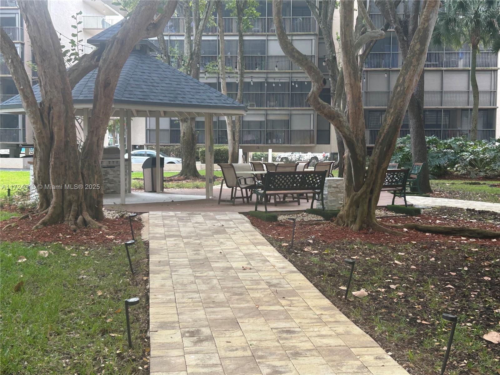 2802 North 46th Avenue, Unit B319 Hollywood, FL 33021 - Photo 25 of 40