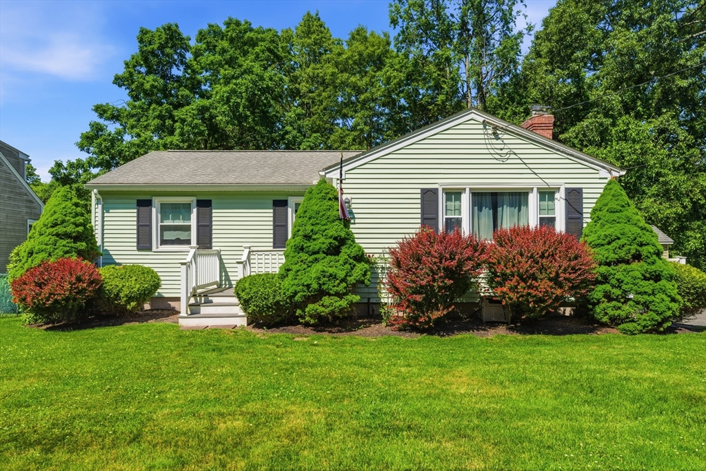 220 West Allen Ridge Road Springfield, MA 01118 - Photo 1 of 42