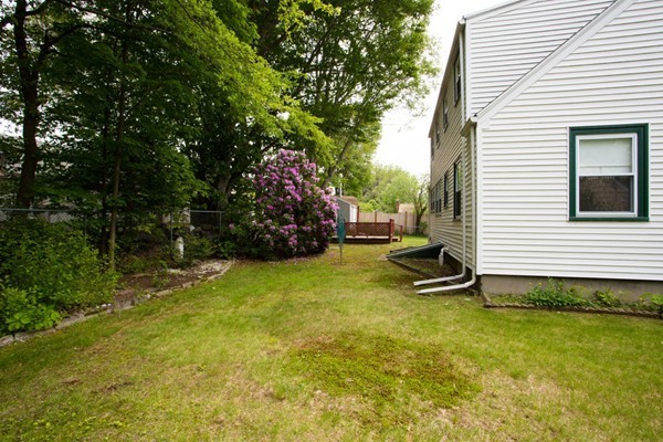 17 Winslow Road Beverly, MA 01915 - Photo 5 of 16 Gallery Image 5