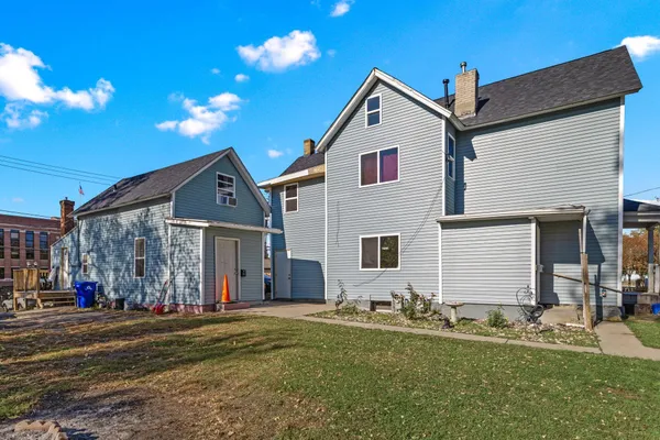 $260,000 | 821 Hardenbergh Place, St. Paul, MN 55117