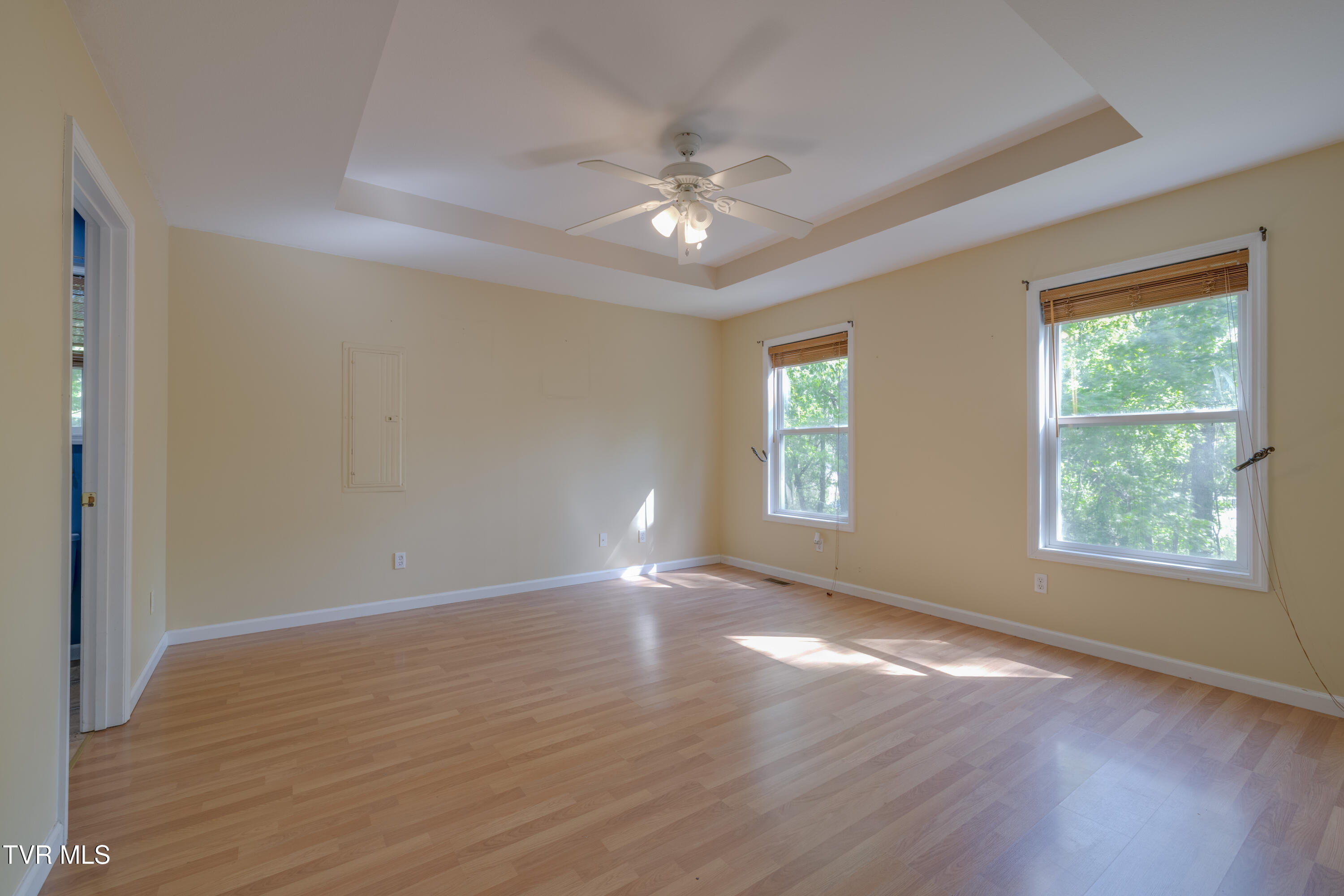 154 Sycamore Street Erwin, TN 37650 - Photo 14 of 38 1000045253