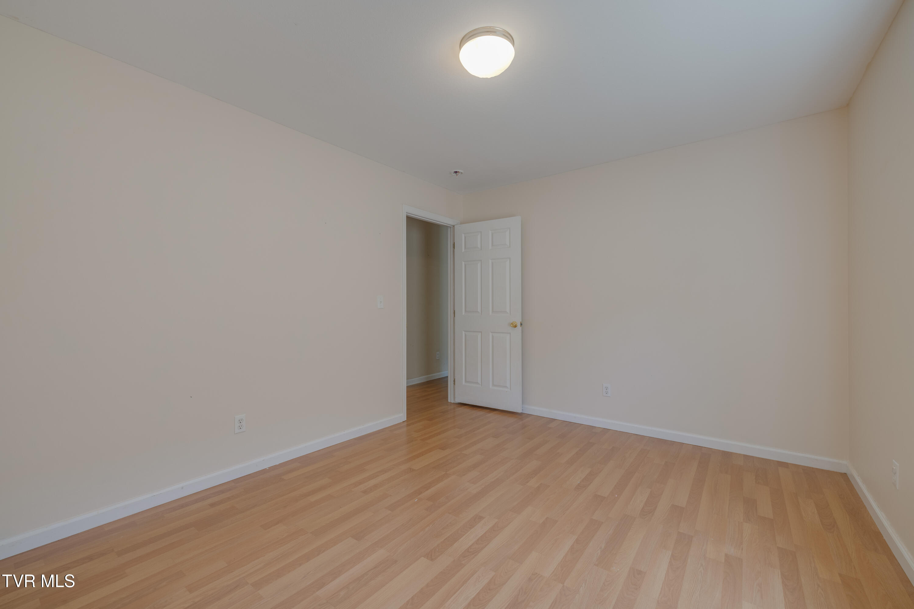 154 Sycamore Street Erwin, TN 37650 - Photo 26 of 38 1000045265