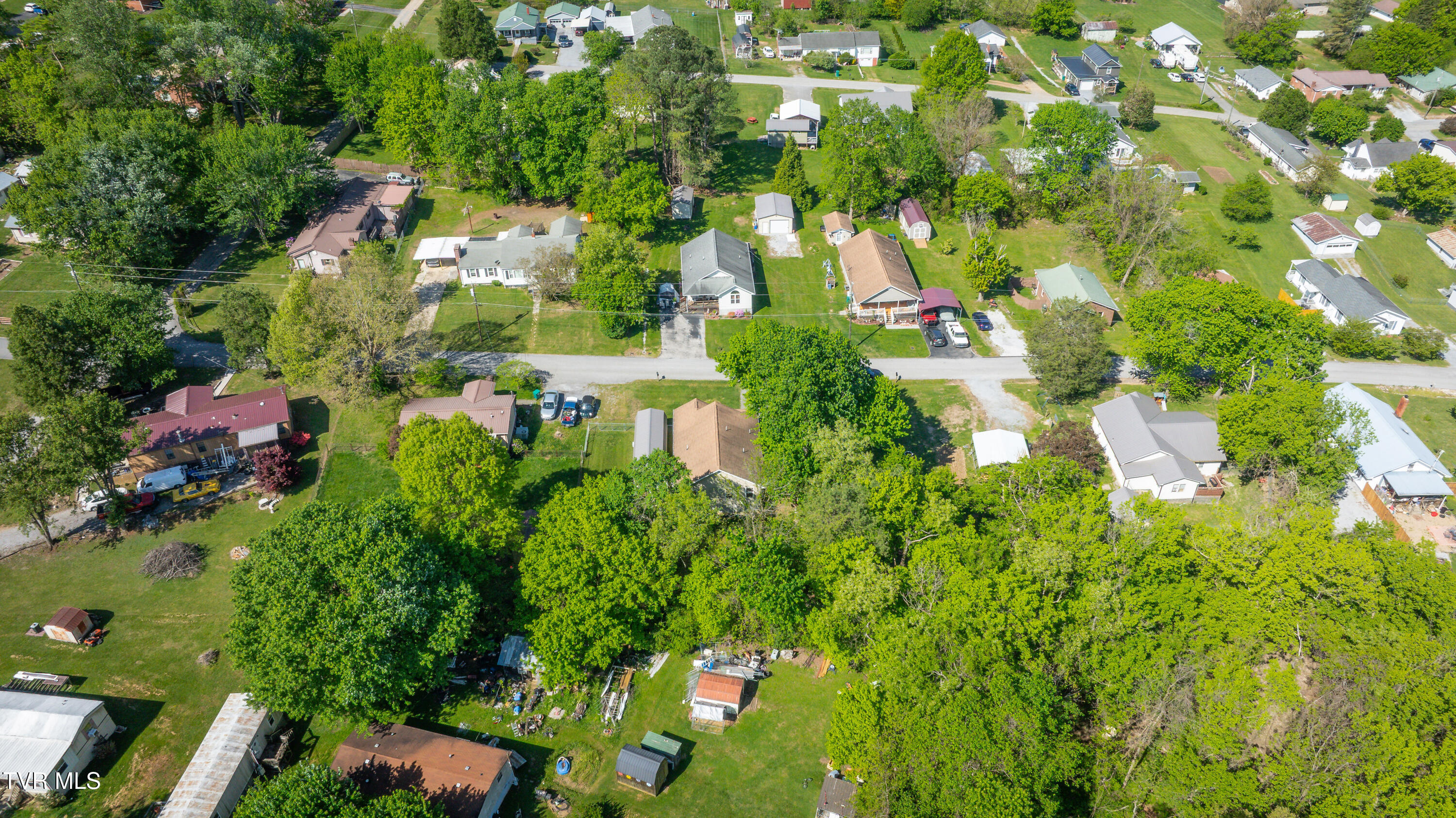 154 Sycamore Street Erwin, TN 37650 - Photo 37 of 38 1000045276