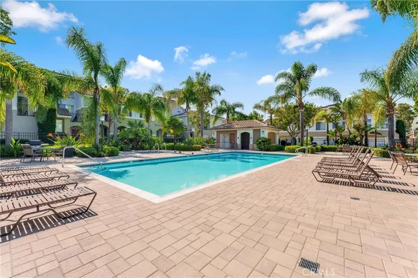 $949,888 | 304 Birch Grove, Irvine, CA 92618