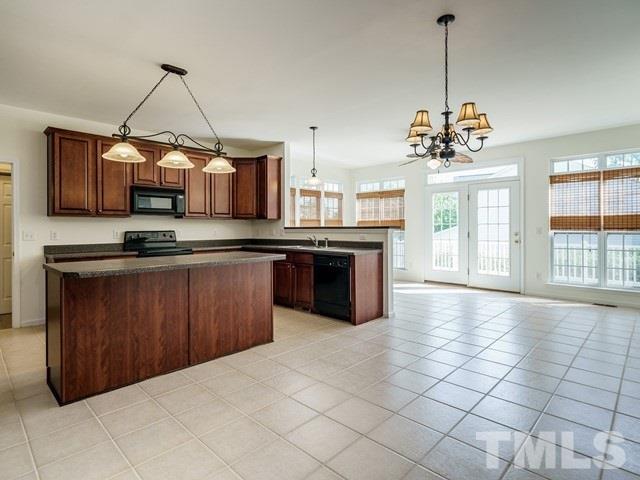 10657 Cardington Lane Raleigh, NC 27614 - Photo 9 of 27 Gallery Image 9