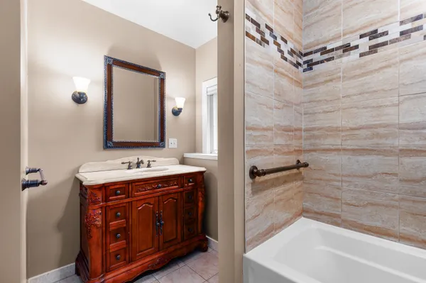 $499,900 | 515 Keyes Street, Menasha, WI 54952