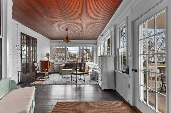 $499,900 | 515 Keyes Street, Menasha, WI 54952