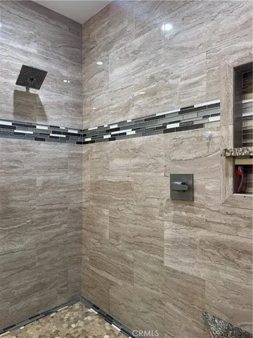 a view of entryway and hall