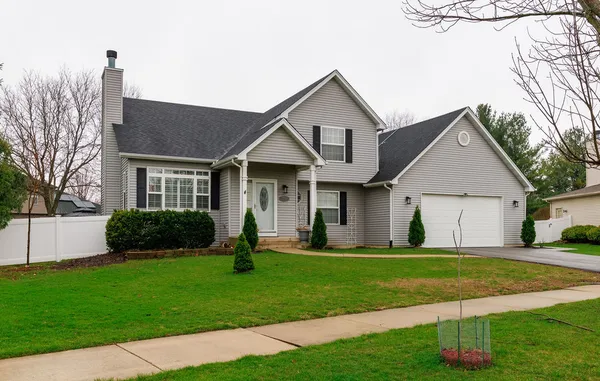 $3,650 | 25037 Brett Street, Plainfield, IL 60544