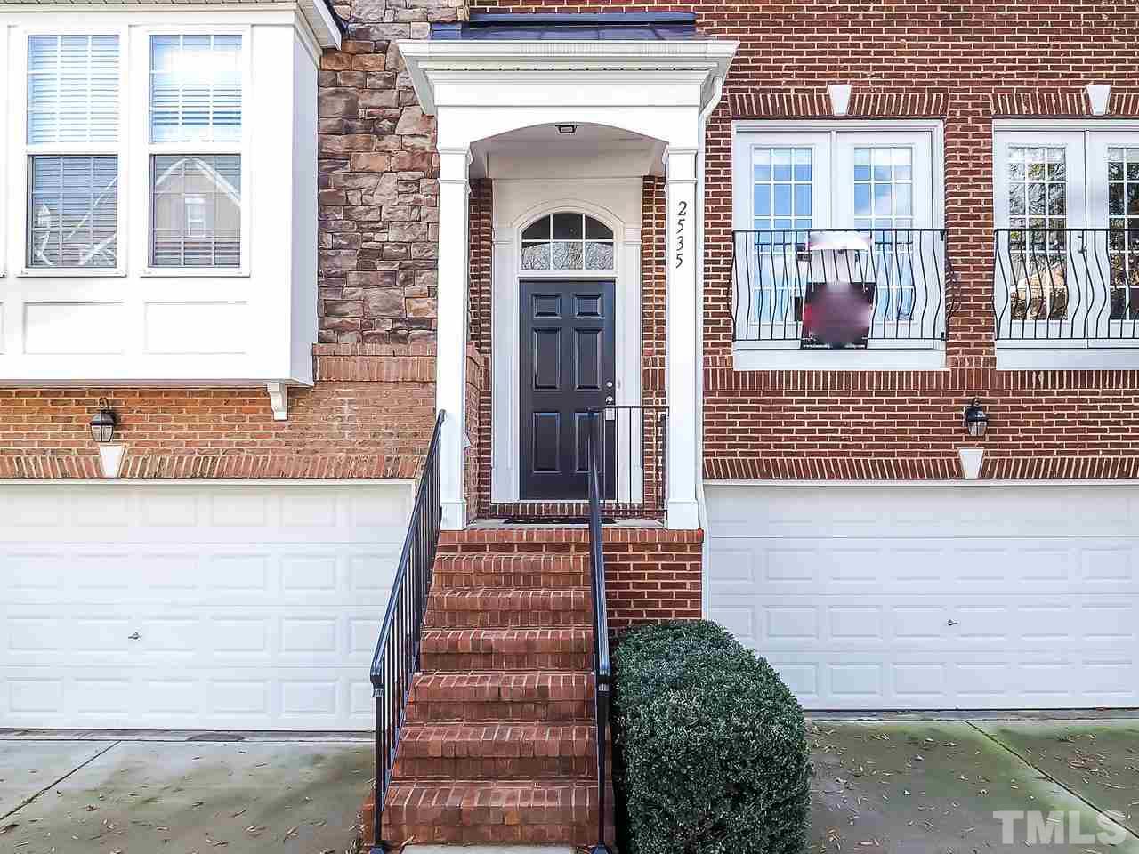 2535 Laurel Cherry Street Raleigh, NC 27612 - Photo 3 of 25 Gallery Image 3