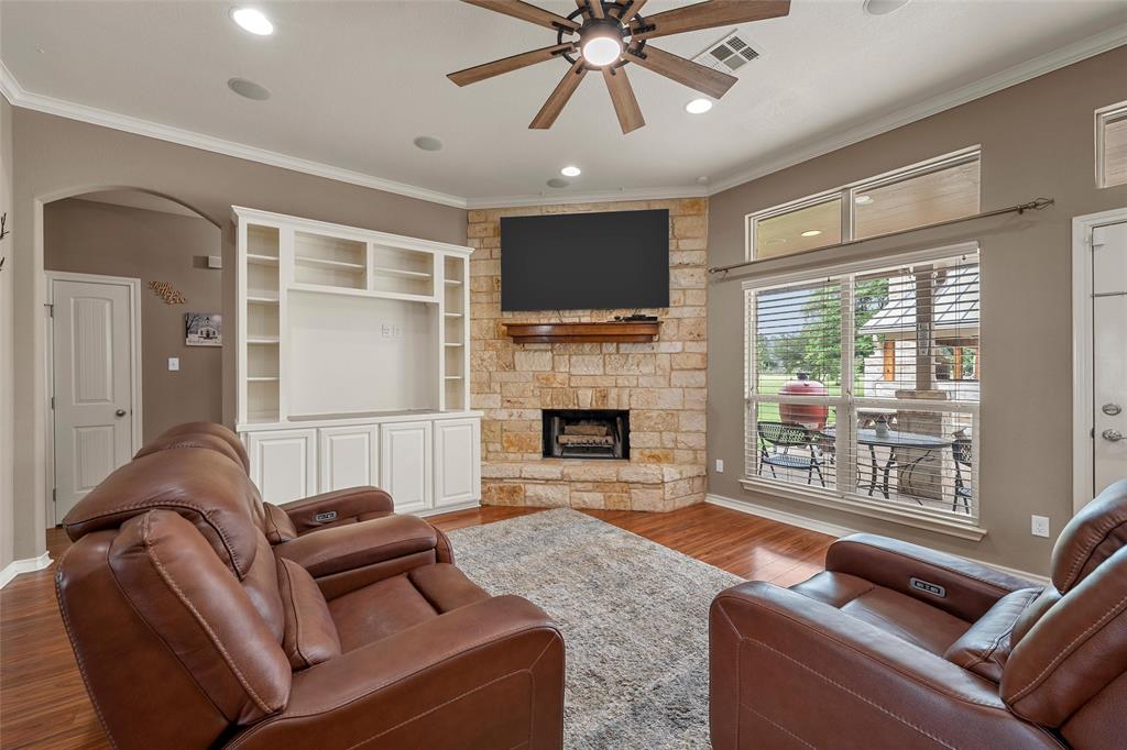 1117 Downsville Road Robinson, TX 76706 - Photo 6 of 39 Gallery Image 6