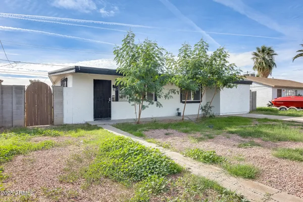 $344,999 | 2739 West Hazelwood Street, Phoenix, AZ 85017