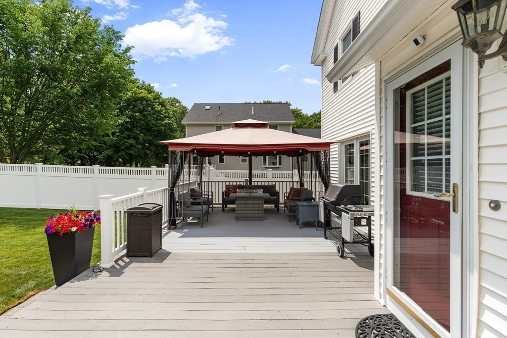 15 Garden Road Stoneham, MA 02180 - Photo 37 of 42