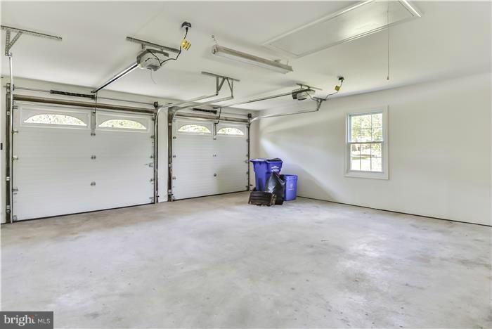 15507 Good Hope Road Silver Spring, MD 20905 - Photo 20 of 30 an empty room with windows