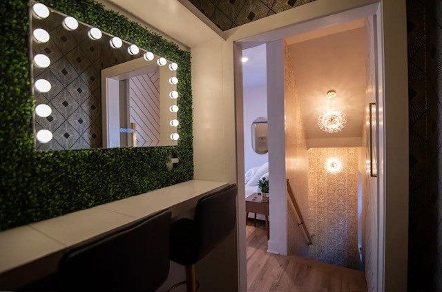 1701 Porter Road, Unit 8 Nashville, TN 37206 - Photo 8 of 17 a view of a hallway with wooden floor and entryway
