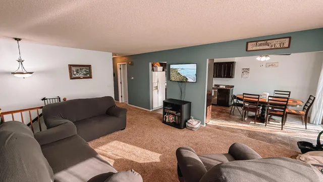 $250,000 | 621 Elm Street, Paynesville, MN 56362