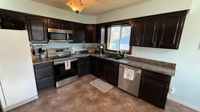 $250,000 | 621 Elm Street, Paynesville, MN 56362