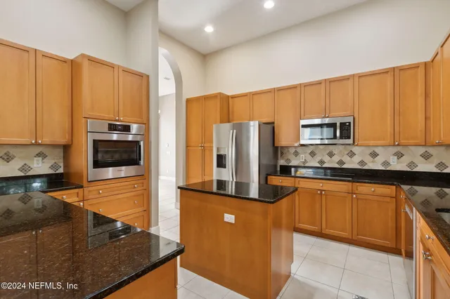 $779,000 | 96067 Oak Canopy Lane, Fernandina Beach, FL 32034