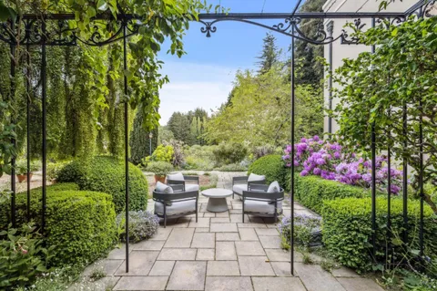 $29,500,000 | 100 CaƱada Road, Woodside, CA 94062