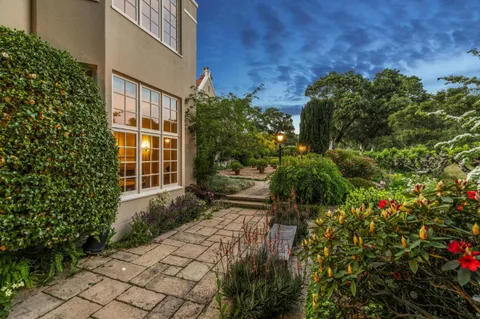 $29,500,000 | 100 CaƱada Road, Woodside, CA 94062