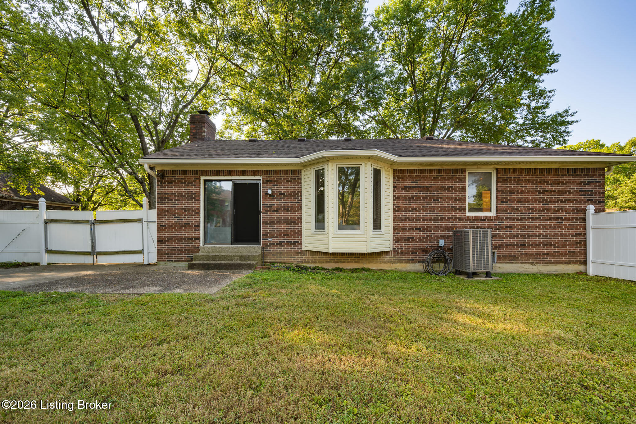 615 Stivers Road Louisville, KY 40207 - Photo 29 of 34 615 Stivers Rd-34
