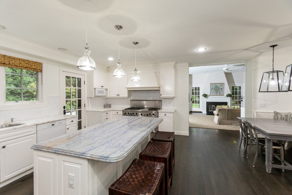 33 Allen Road Wellesley, MA 02481 - Photo 12 of 30