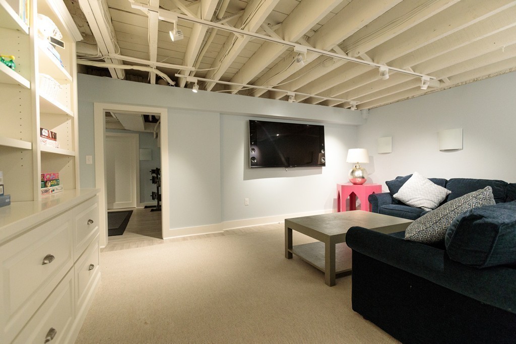 33 Allen Road Wellesley, MA 02481 - Photo 24 of 30