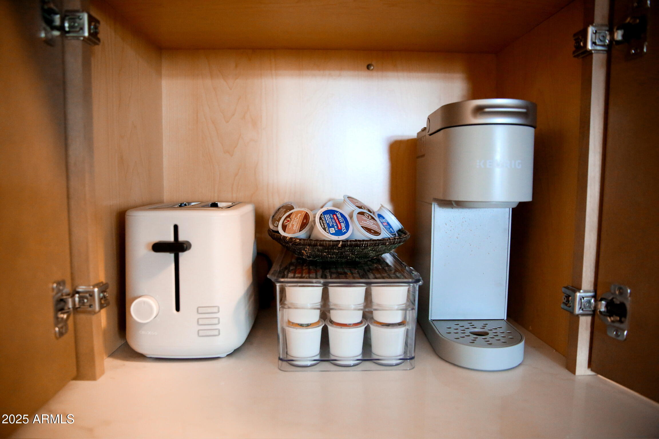 480 Cochise Road Munds Park, AZ 86017 - Photo 26 of 62 a bathroom with a sink and mirror