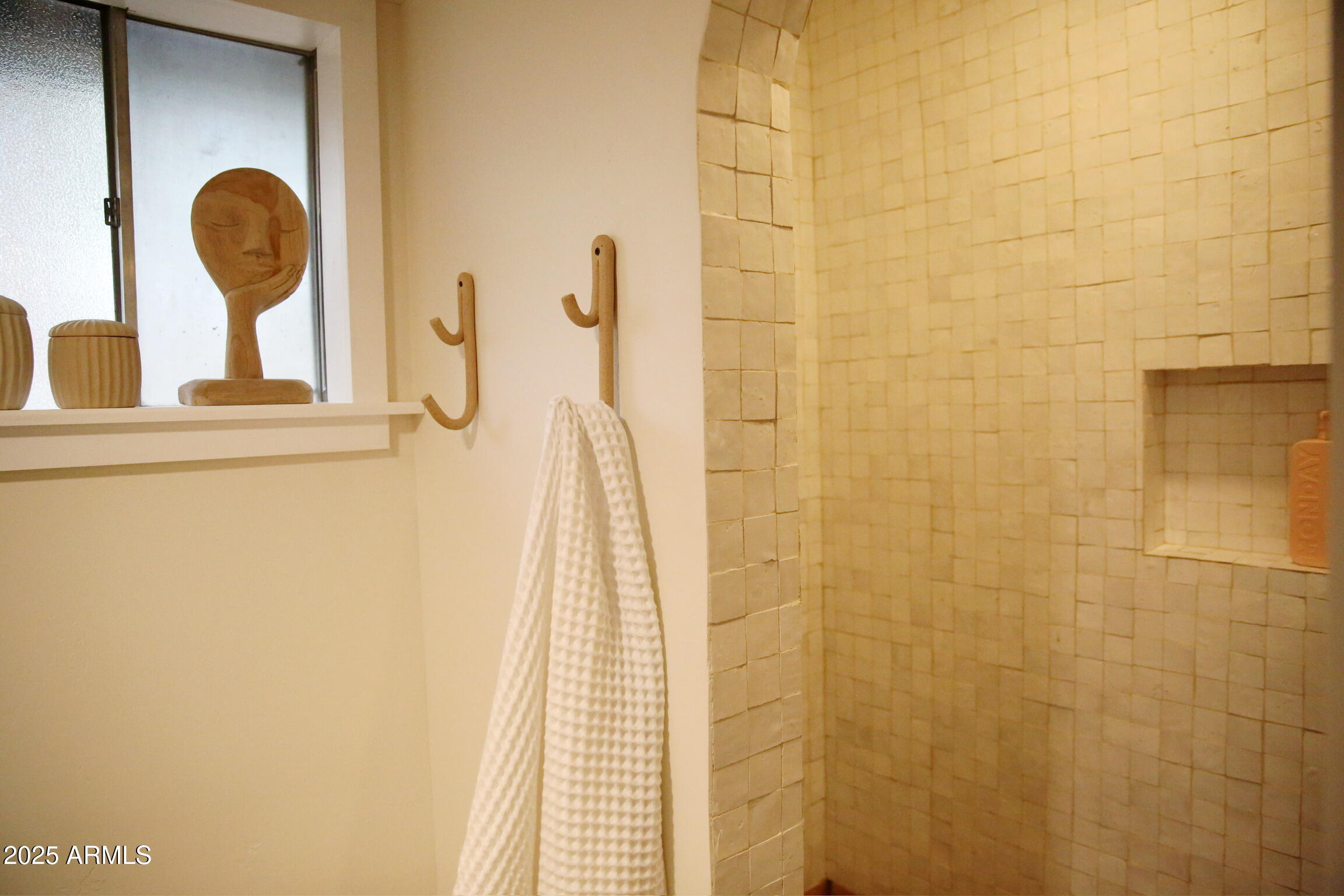 480 Cochise Road Munds Park, AZ 86017 - Photo 40 of 62 a bathroom with a shower