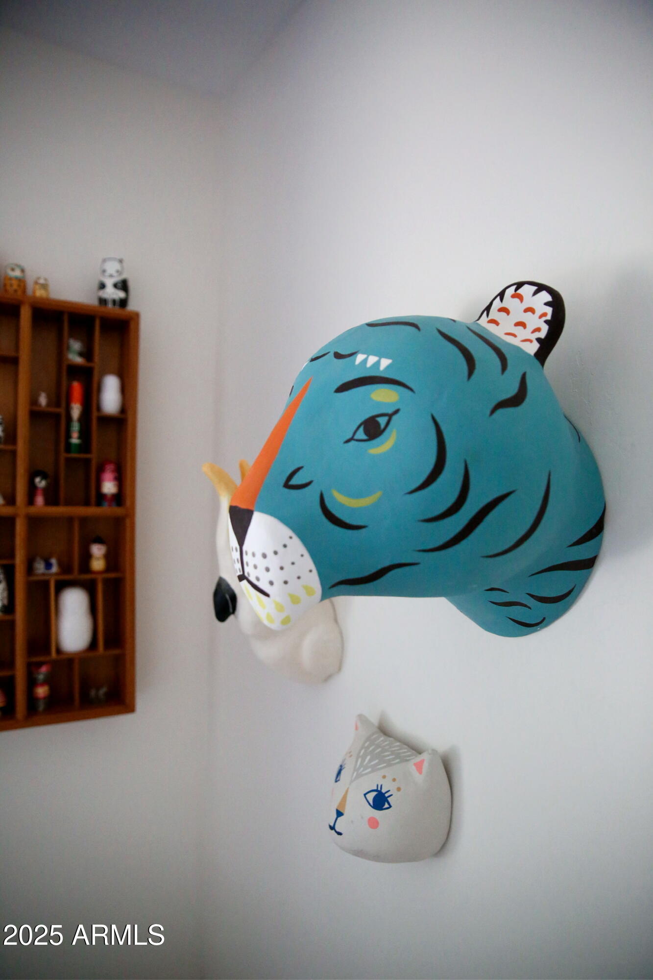 480 Cochise Road Munds Park, AZ 86017 - Photo 58 of 62 a bathroom with a mirror and window