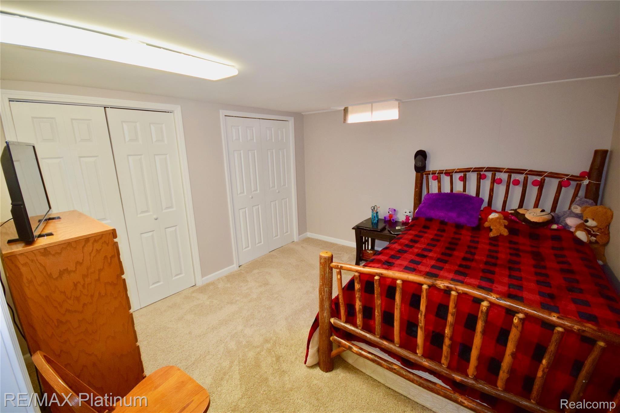 413 Holland Road Flushing, MI 48433 - Photo 35 of 46 DSC_0899.jpg