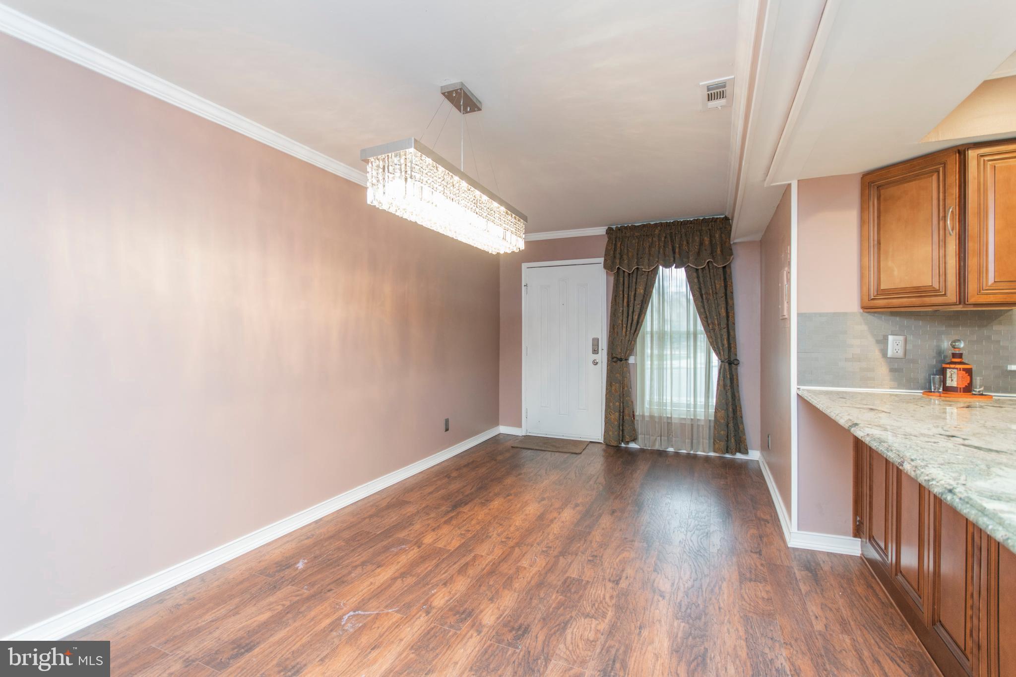 1106 Selmer Road Philadelphia, PA 19116 - Photo 3 of 25 Gallery Image 3