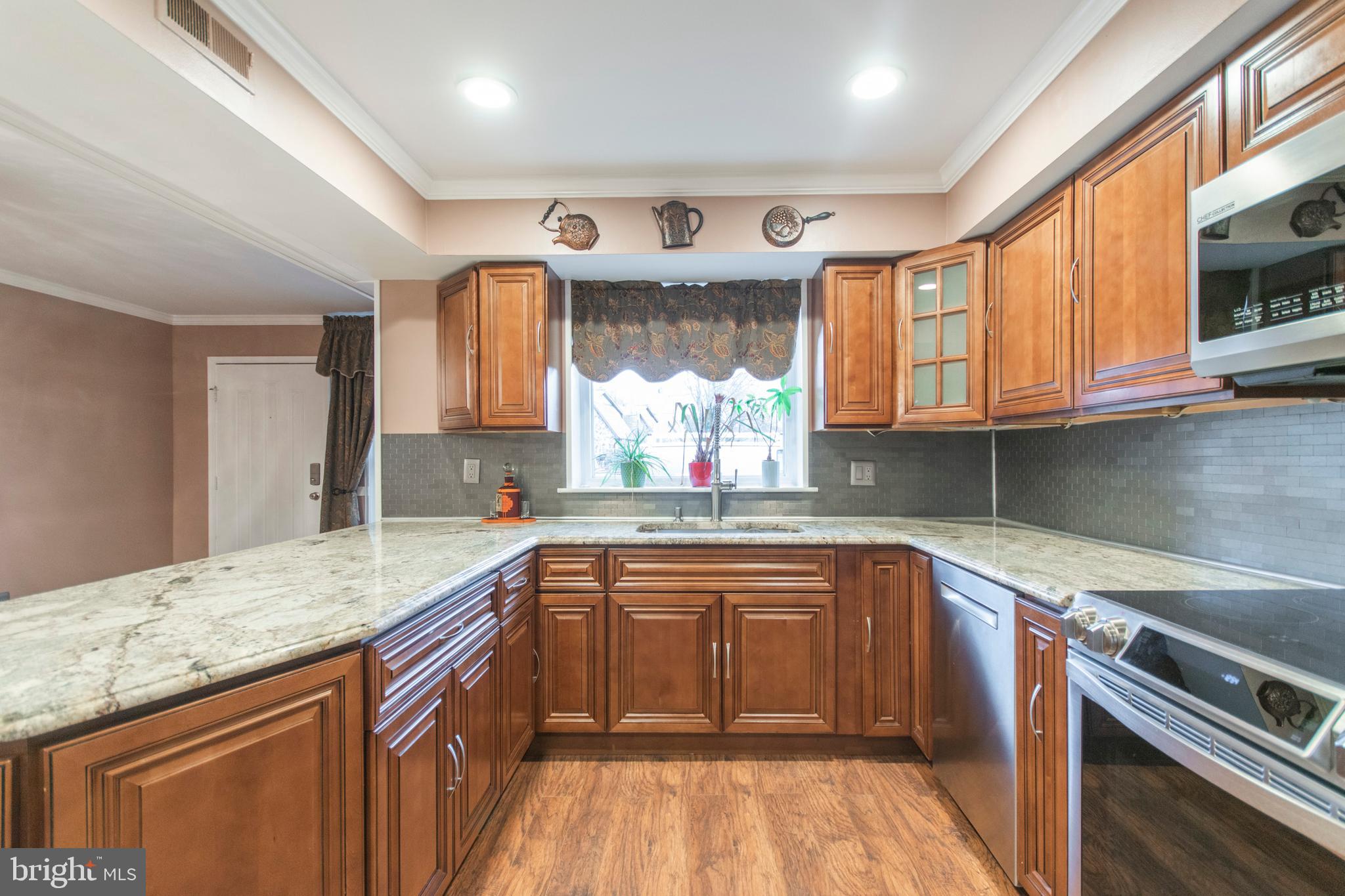 1106 Selmer Road Philadelphia, PA 19116 - Photo 6 of 25 Gallery Image 6