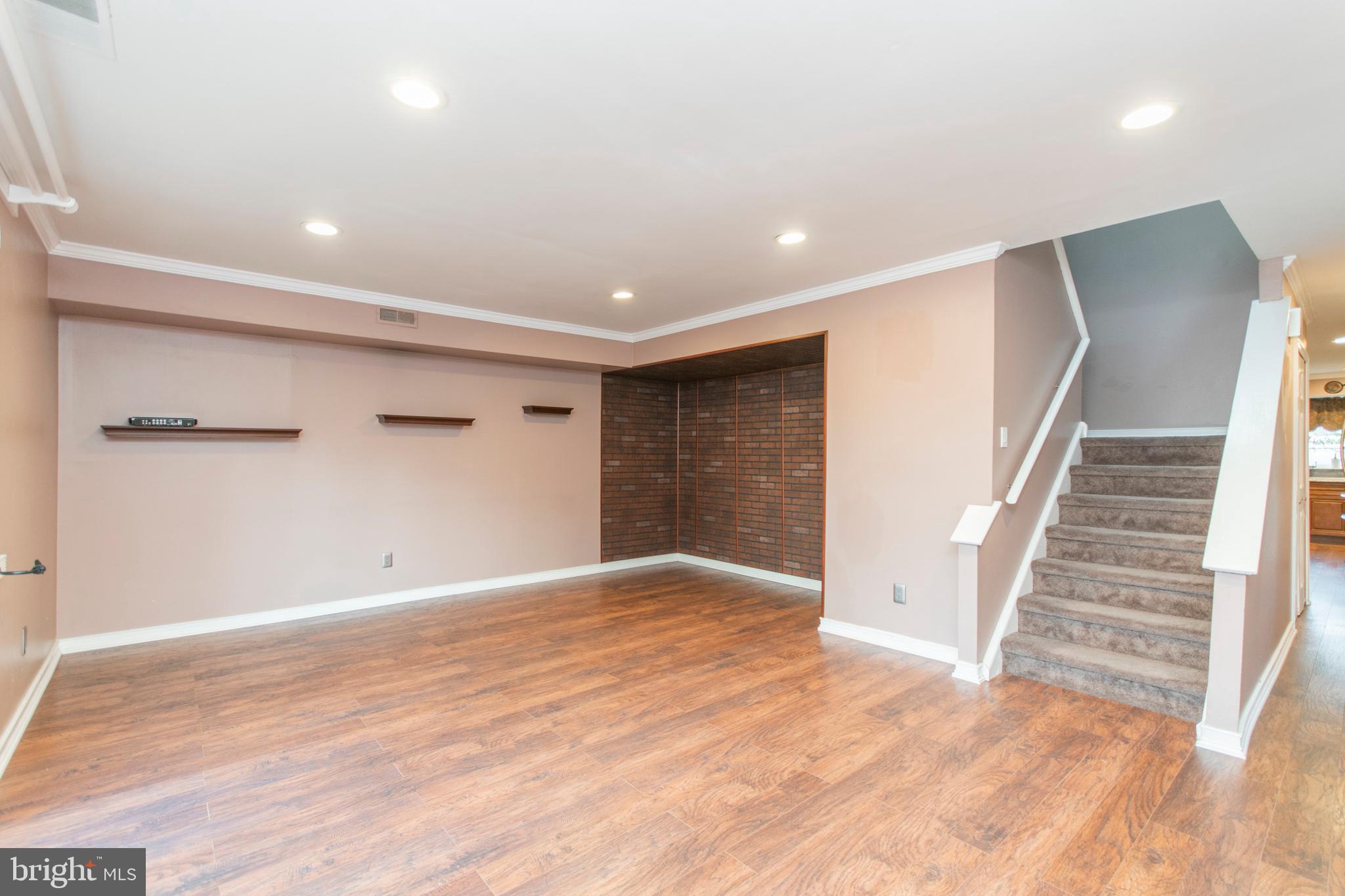 1106 Selmer Road Philadelphia, PA 19116 - Photo 9 of 25 Gallery Image 9