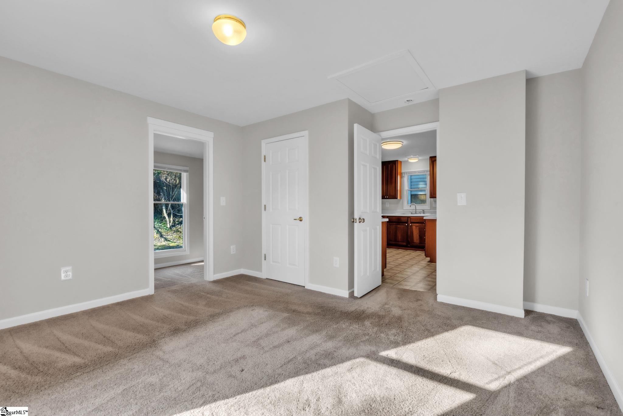 22 Cotton Street Greenville, SC 29609 - Photo 14 of 33