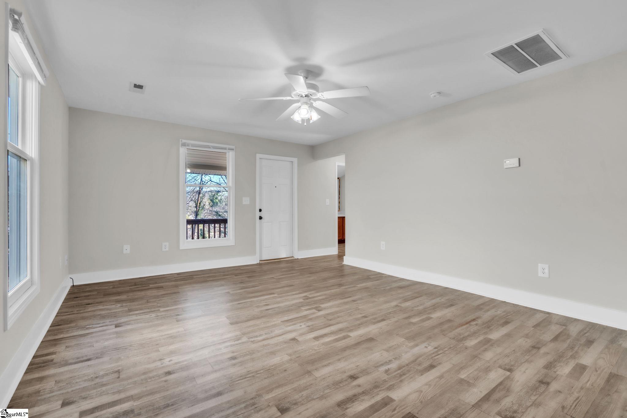 22 Cotton Street Greenville, SC 29609 - Photo 15 of 33