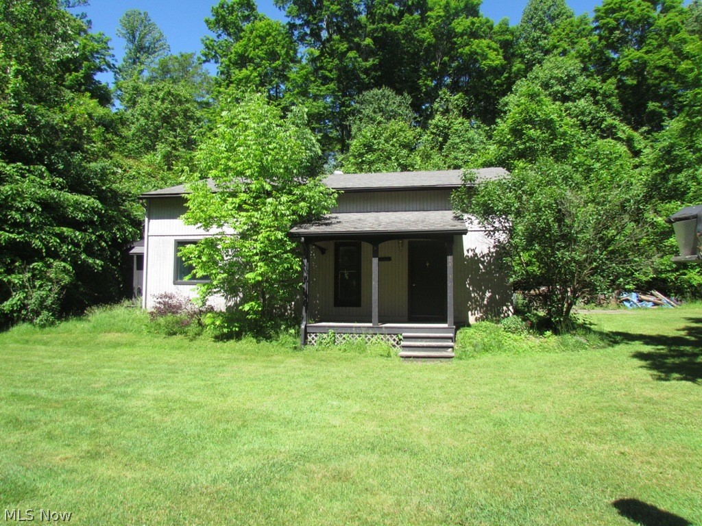 12215 Snow Road Burton, OH 44021 - Photo 30 of 35