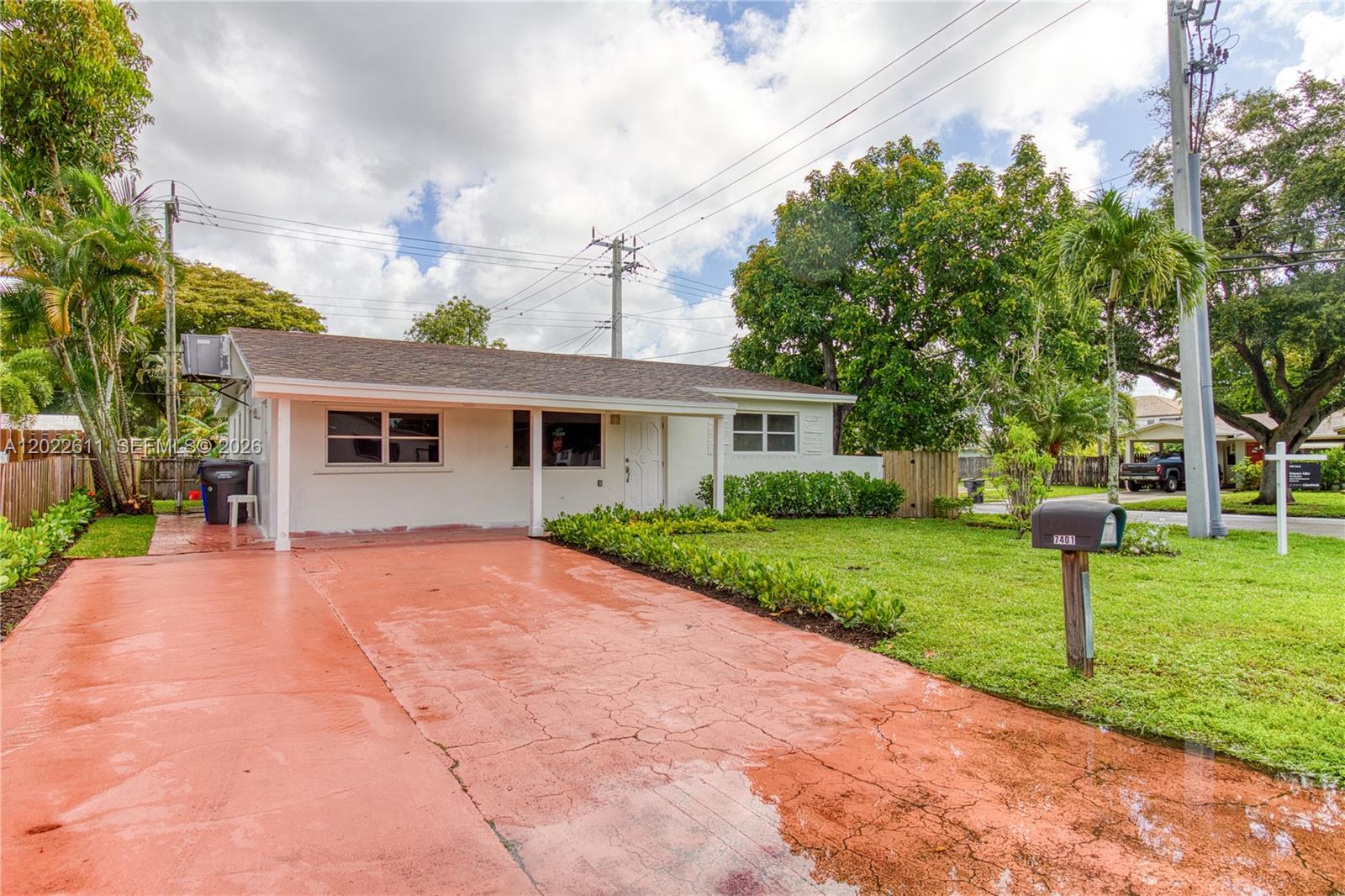7401 Raleigh Street Hollywood, FL 33024 - Photo 3 of 24